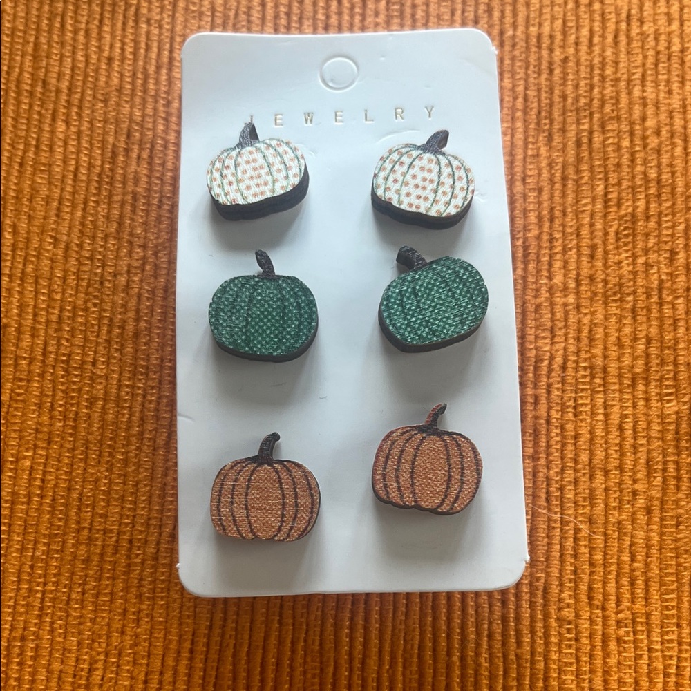 Pumpkin Stud Earrings Set
